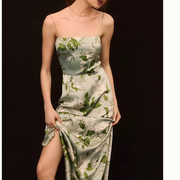 Reformation Dresses & Skirts - Reformation Frankie Silk Dress - Tea Garden